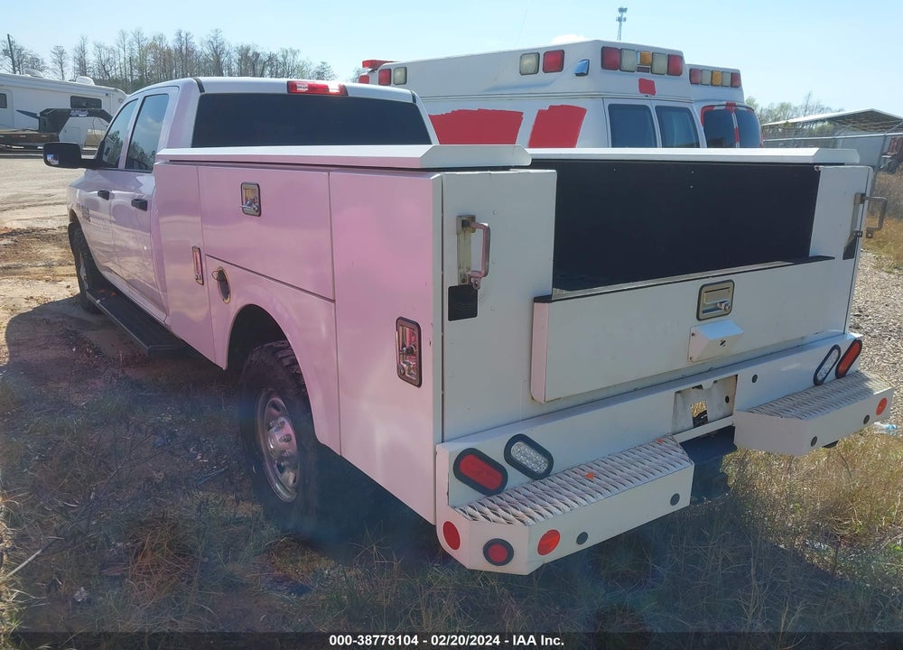 2018 RAM 2500 TRADESMAN 4X2 8' BOX VIN: 3C6UR4HJ8JG312955