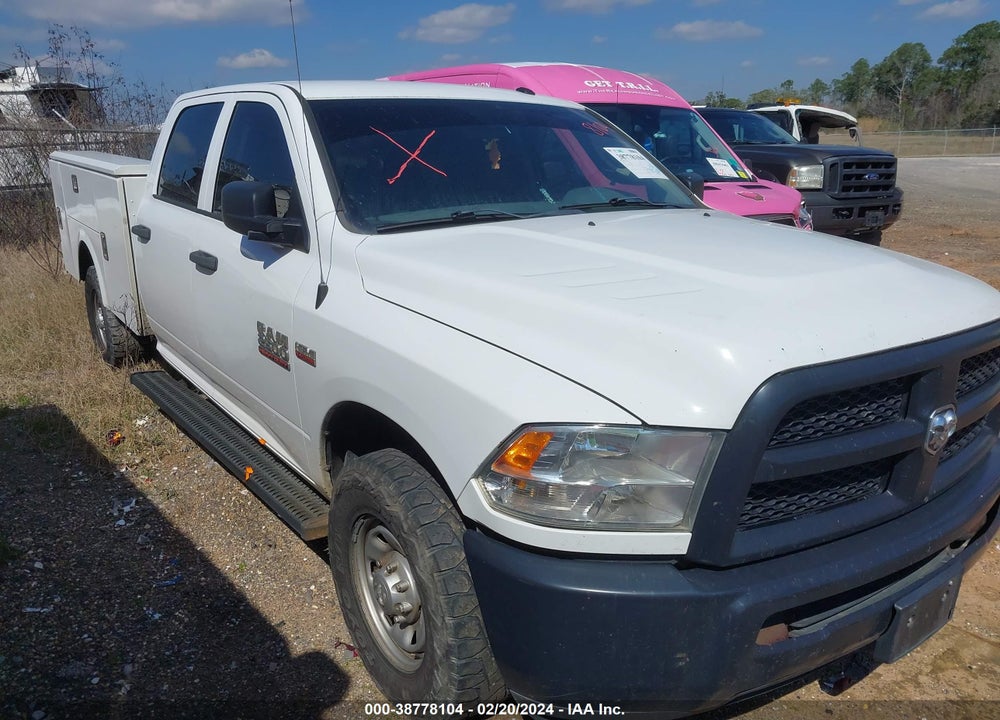 2018 RAM 2500 TRADESMAN 4X2 8' BOX VIN: 3C6UR4HJ8JG312955