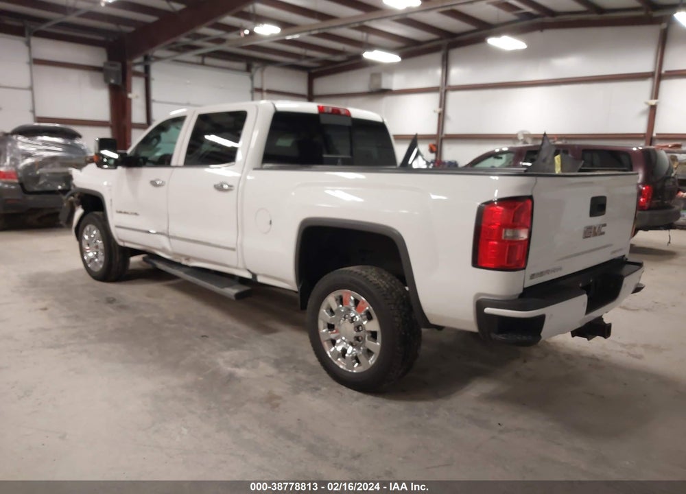 2015 GMC SIERRA 2500HD DENALI VIN: 1GT120E80FF641698