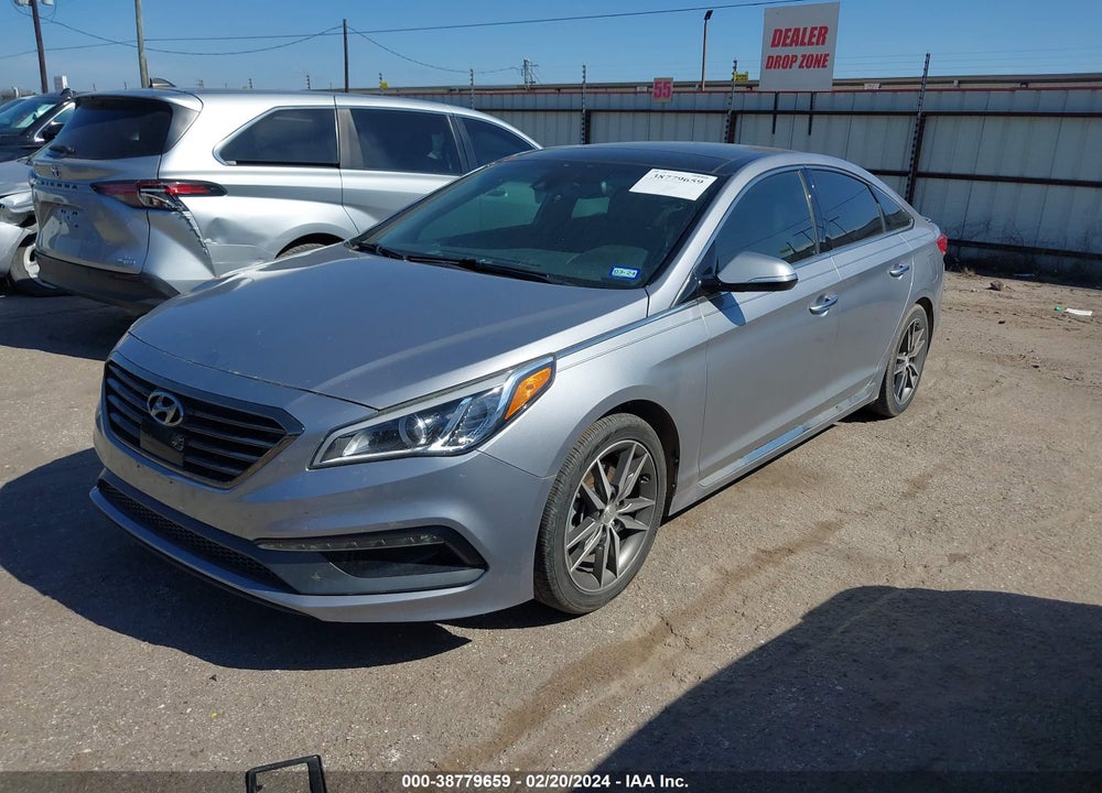 2015 HYUNDAI SONATA SPORT 2.0T VIN: 5NPE34AB2FH039589