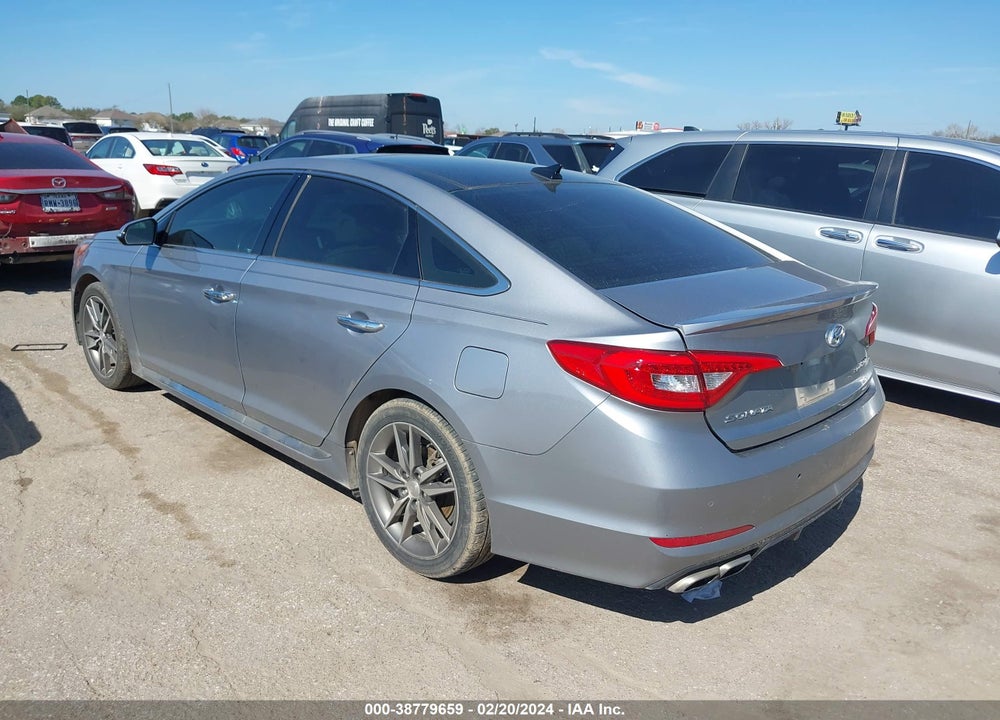 2015 HYUNDAI SONATA SPORT 2.0T VIN: 5NPE34AB2FH039589