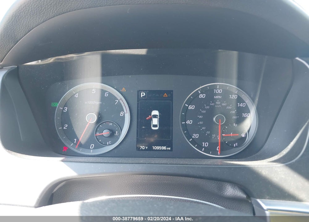 2015 HYUNDAI SONATA SPORT 2.0T VIN: 5NPE34AB2FH039589