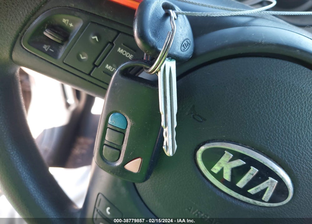 2011 KIA FORTE VIN: KNAFU4A24B5376600