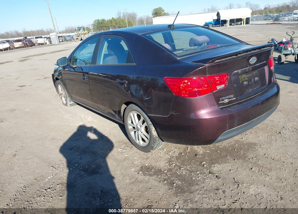 2011 KIA FORTE VIN: KNAFU4A24B5376600