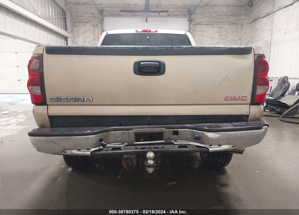 2004 GMC SIERRA 2500HD SLE VIN: 1GTHK29U04E299612
