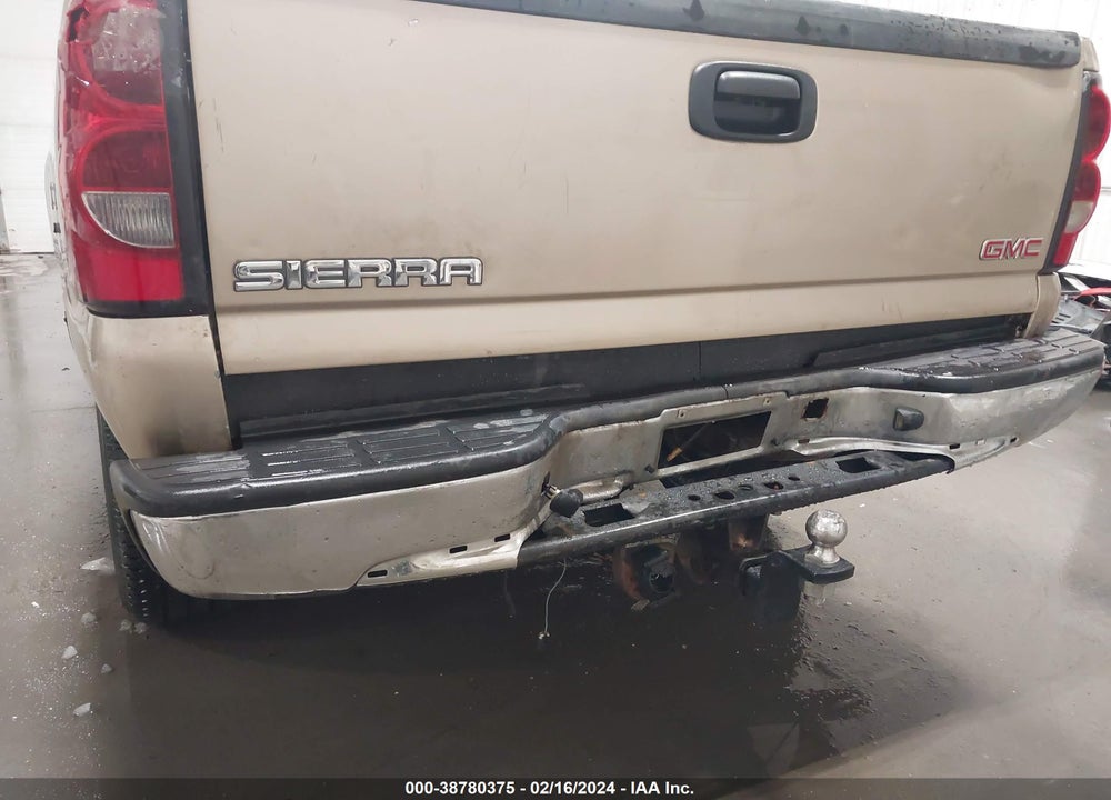 2004 GMC SIERRA 2500HD SLE VIN: 1GTHK29U04E299612
