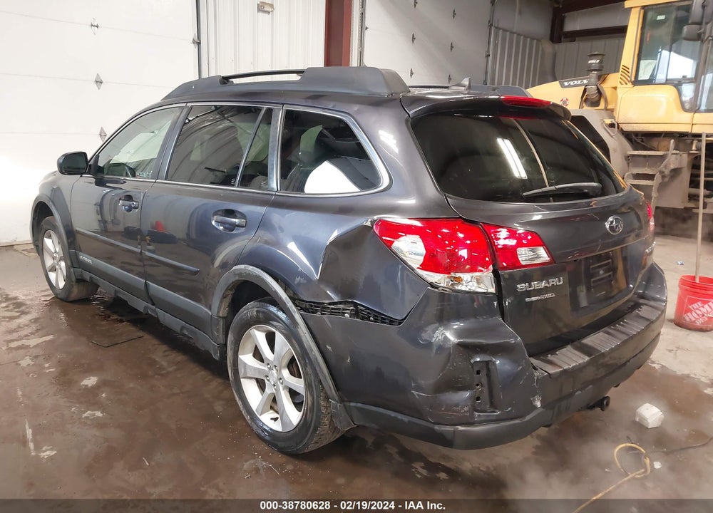 2013 SUBARU OUTBACK 2.5I LIMITED VIN: 4S4BRCLC6D3251272