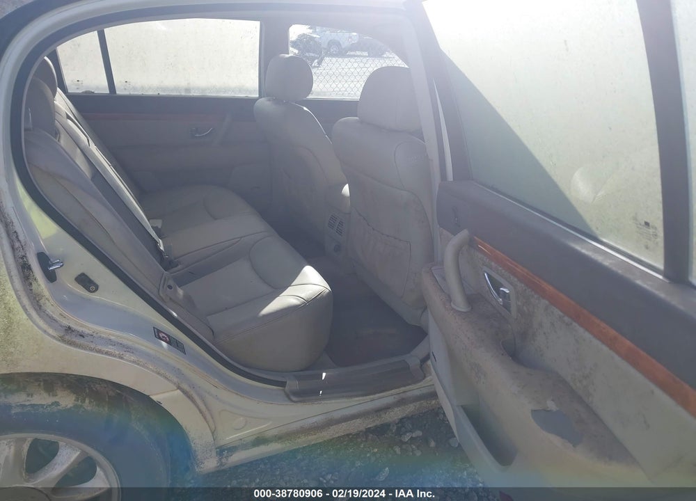 2005 KIA AMANTI VIN: KNALD124655072092