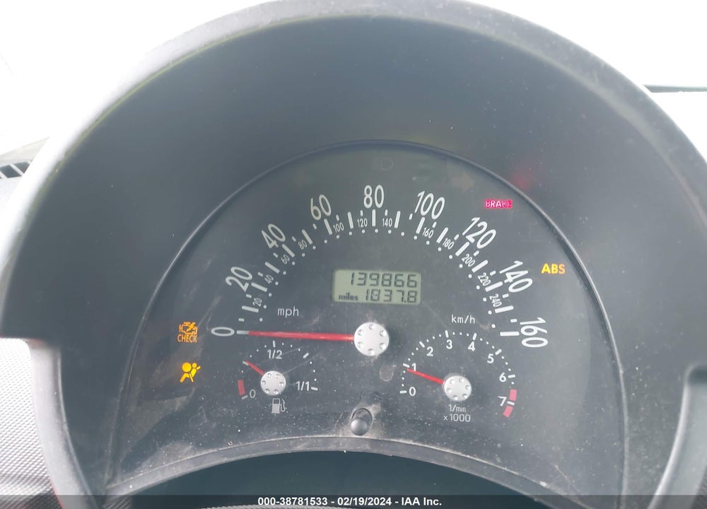 2000 VOLKSWAGEN NEW BEETLE GLX VIN: 3VWDD21C0YM428960