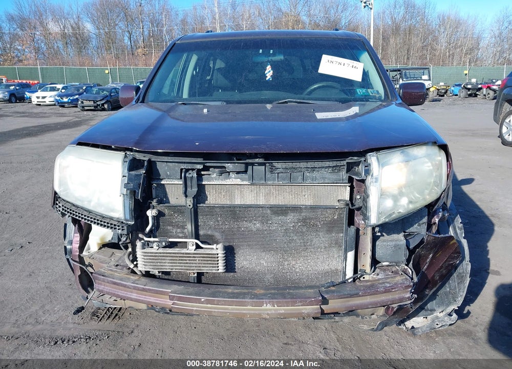2011 HONDA PILOT EX VIN: 5FNYF4H4XBB064406