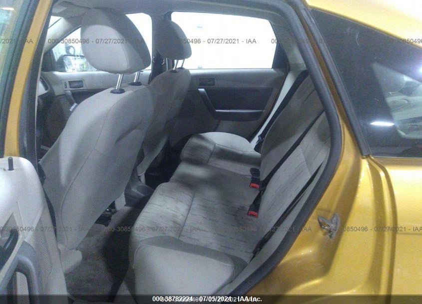 2009 FORD FOCUS SE VIN: 1FAHP35N99W207099