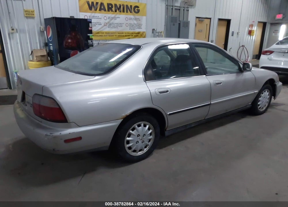1997 HONDA ACCORD VIN: 1HGCD5657VA278608