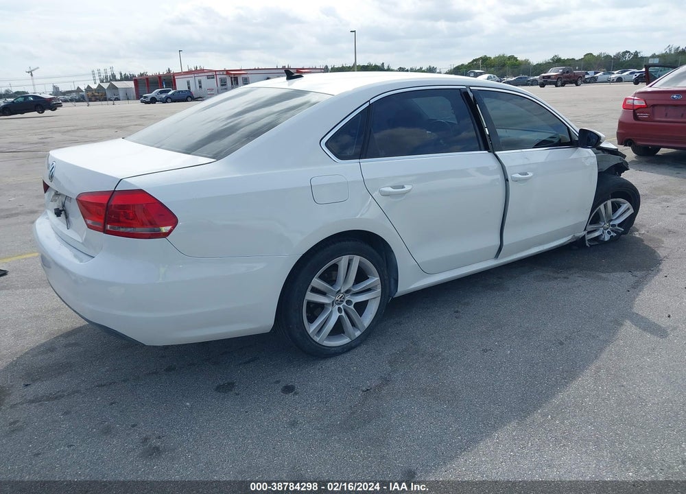 2012 VOLKSWAGEN PASSAT 2.5L SE VIN: 1VWBH7A34CC101657