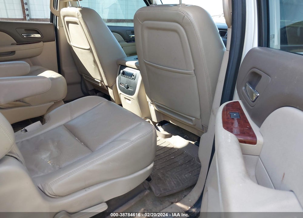 2013 CHEVROLET SUBURBAN 1500 LTZ VIN: 1GNSKKE72DR360139