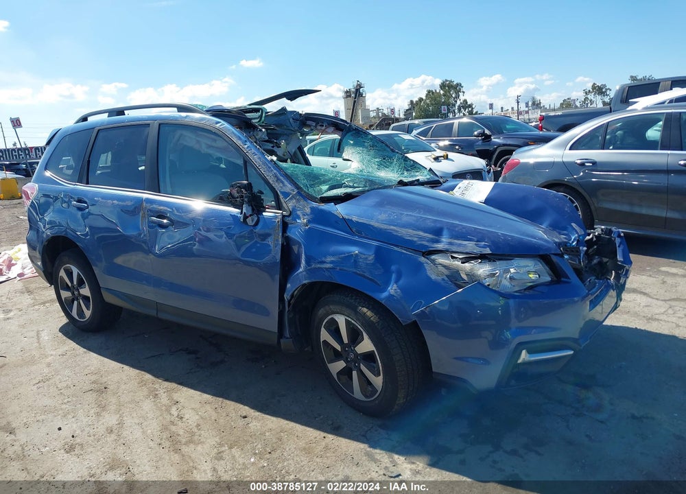 2018 SUBARU FORESTER 2.5I PREMIUM VIN: JF2SJAEC4JH597978