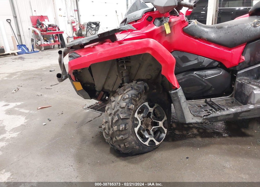 2013 CAN-AM OUTLANDER MAX 800R XT VIN: 3JBLPHN1XDJ000183