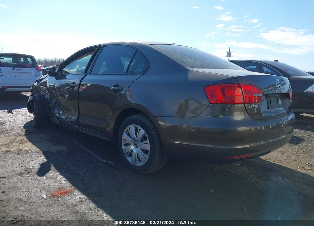 2012 VOLKSWAGEN JETTA 2.5L SE VIN: 3VWDP7AJ1CM462322