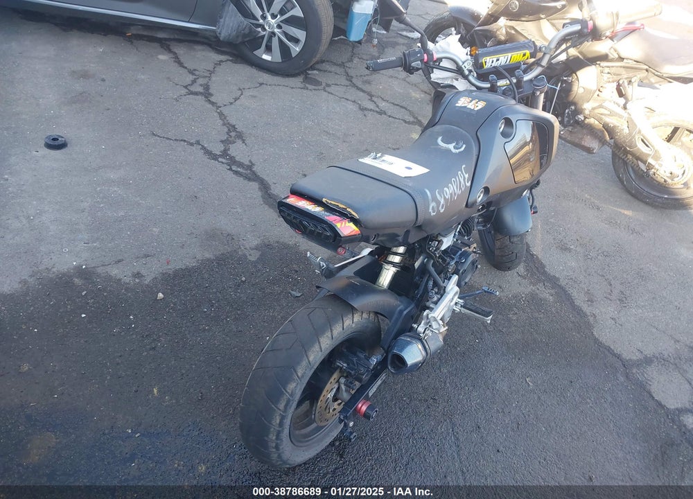 2022 HONDA GROM 125 VIN: MLHJC9219N5004092