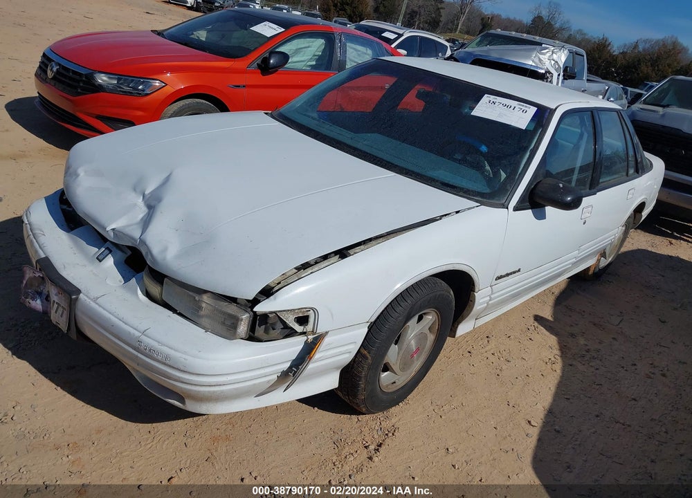 1994 OLDSMOBILE CUTLASS SUPREME S VIN: 1G3WH55M8RD342040