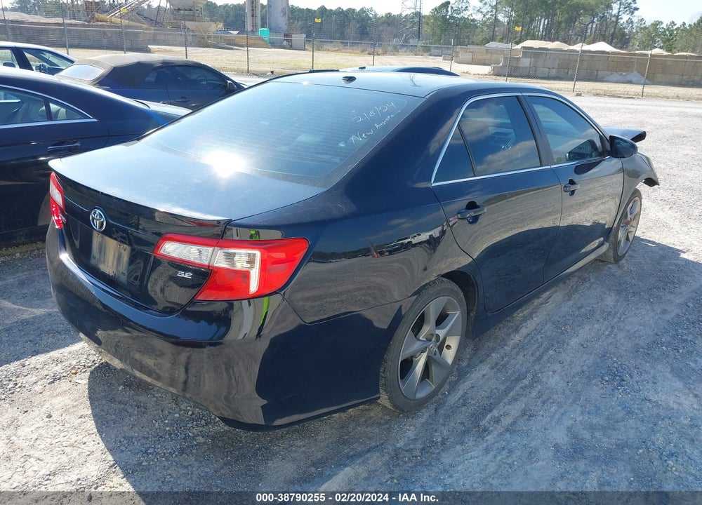 2014 TOYOTA CAMRY SE V6 VIN: 4T1BK1FK5EU543132