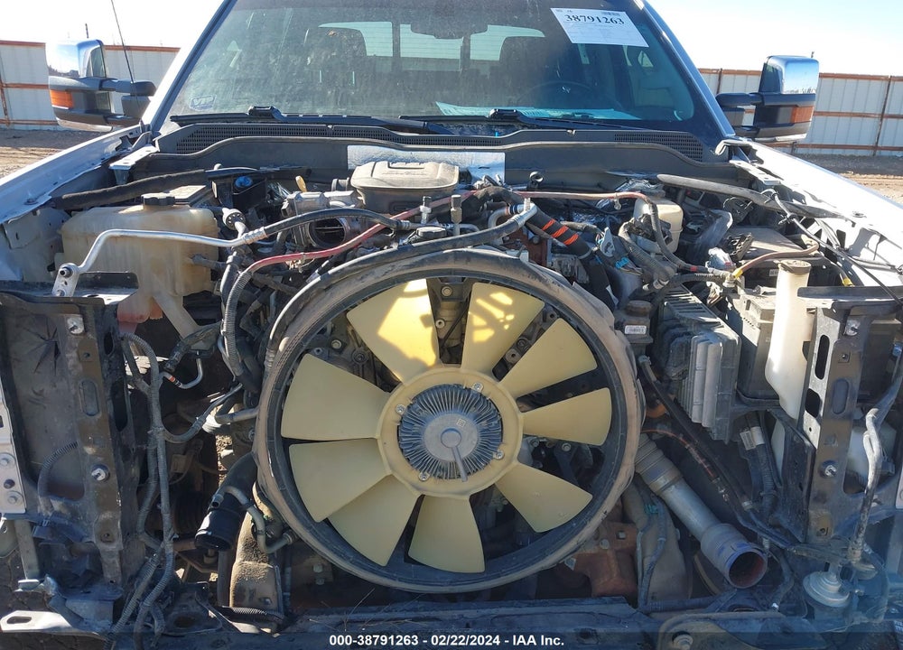 2015 CHEVROLET SILVERADO 2500HD LTZ VIN: 1GC1KWE82FF671398