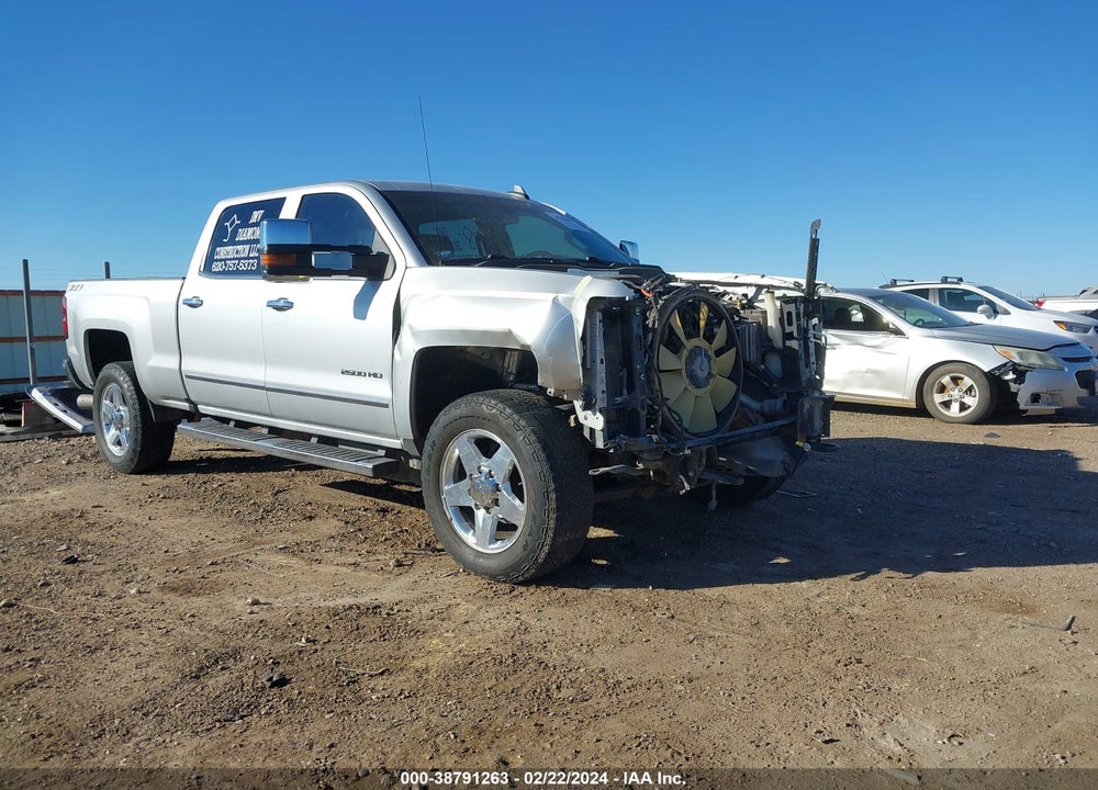 2015 CHEVROLET SILVERADO 2500HD LTZ VIN: 1GC1KWE82FF671398