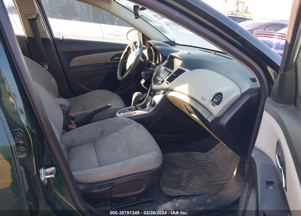 2014 CHEVROLET CRUZE 1LT AUTO VIN: 1G1PC5SB8E7357273