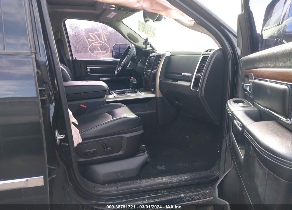 2013 RAM 1500 LAIE VIN: 1C6RR7NT9DS586353