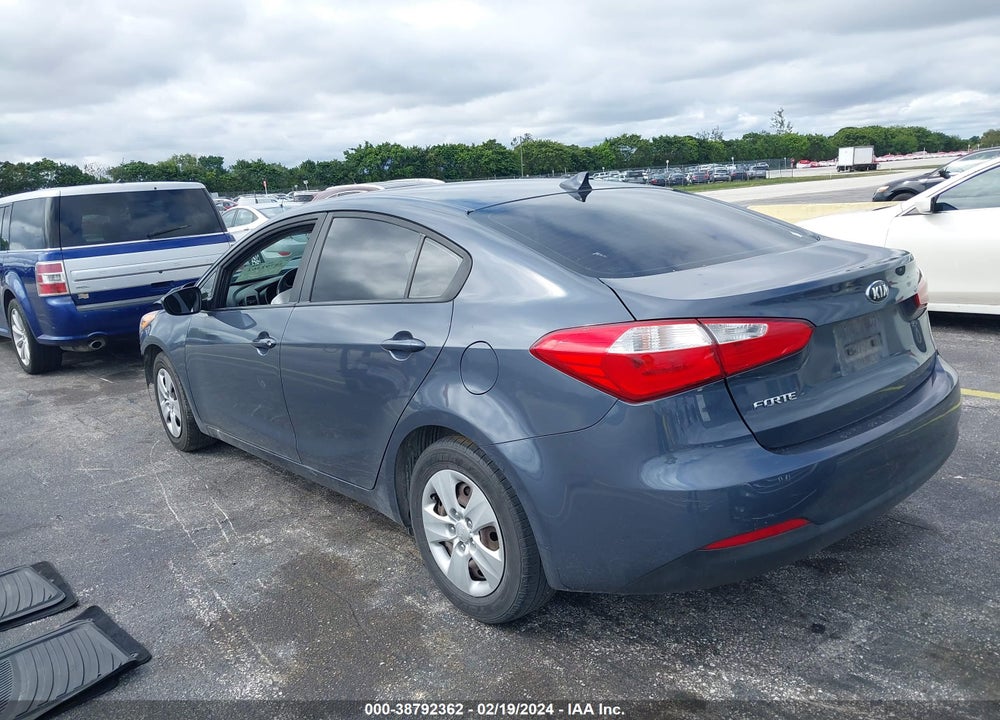 2016 KIA FORTE LX VIN: KNAFK4A61G5568802