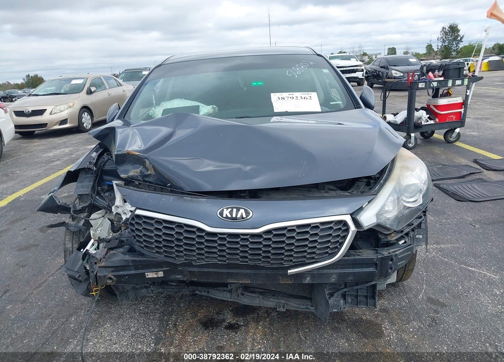2016 KIA FORTE LX VIN: KNAFK4A61G5568802
