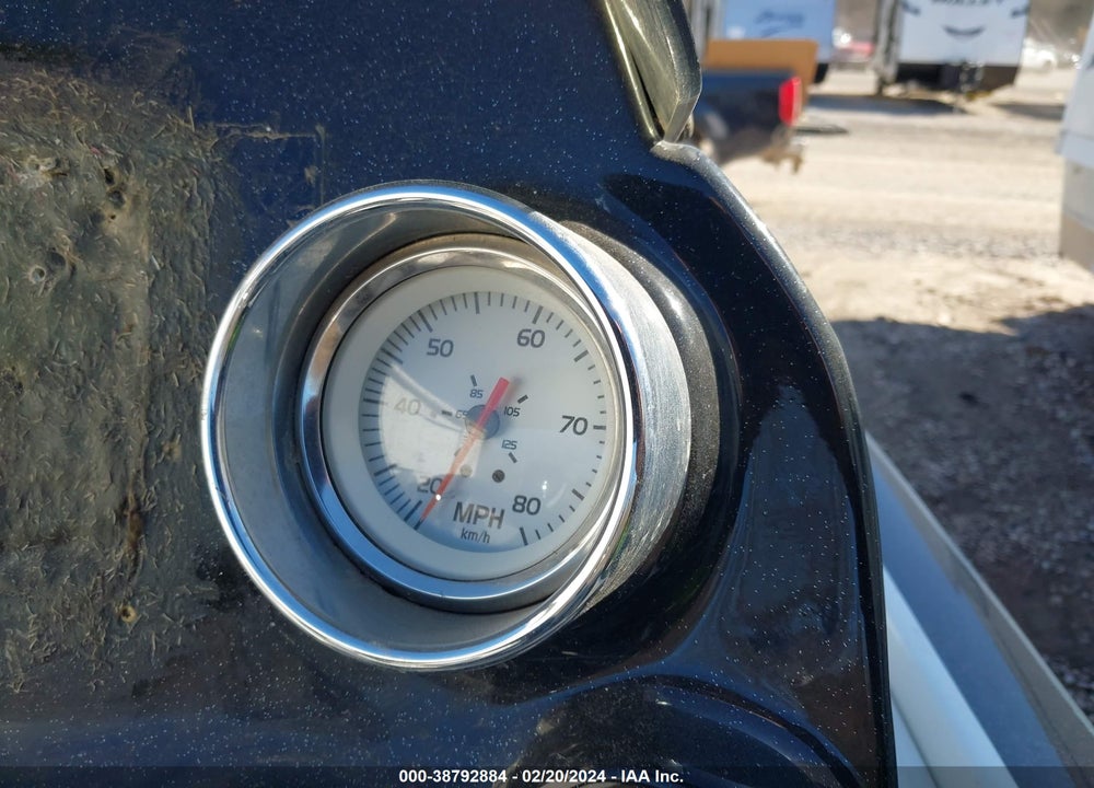 2011 NITRO BASSBOAT VIN: BUJ30135A111