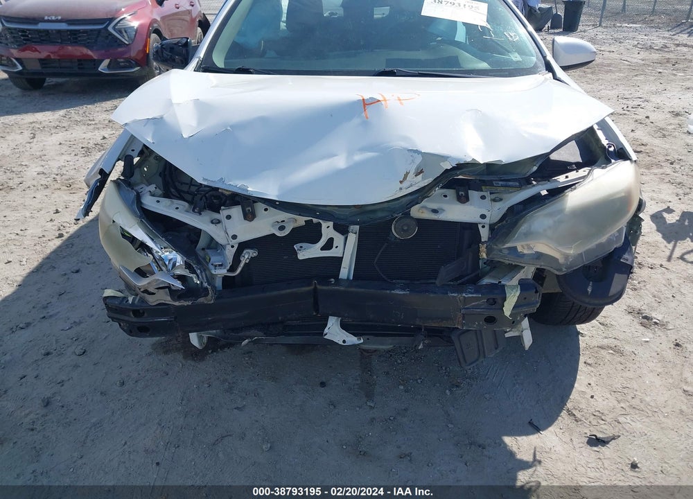 2014 TOYOTA COROLLA LE VIN: 2T1BURHE3EC024615