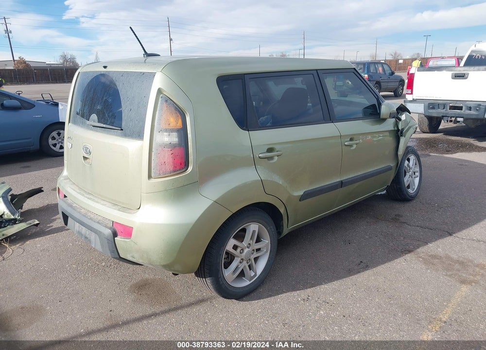 2011 KIA SOUL VIN: KNDJT2A24B7213325