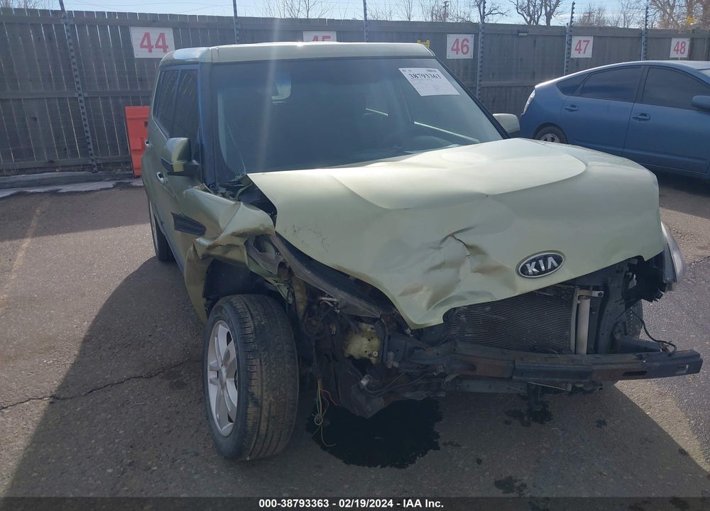 2011 KIA SOUL VIN: KNDJT2A24B7213325