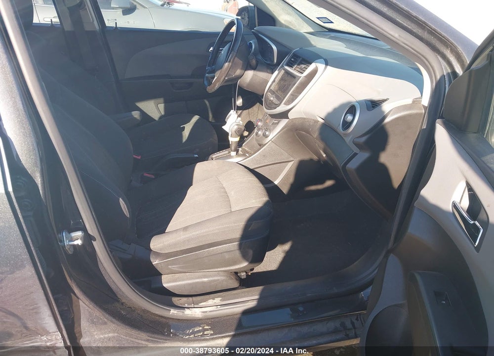 2018 CHEVROLET SONIC LT AUTO VIN: 1G1JD5SHXJ4102045