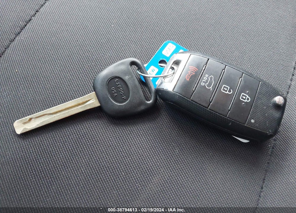 2015 KIA SOUL VIN: KNDJN2A20F7764688
