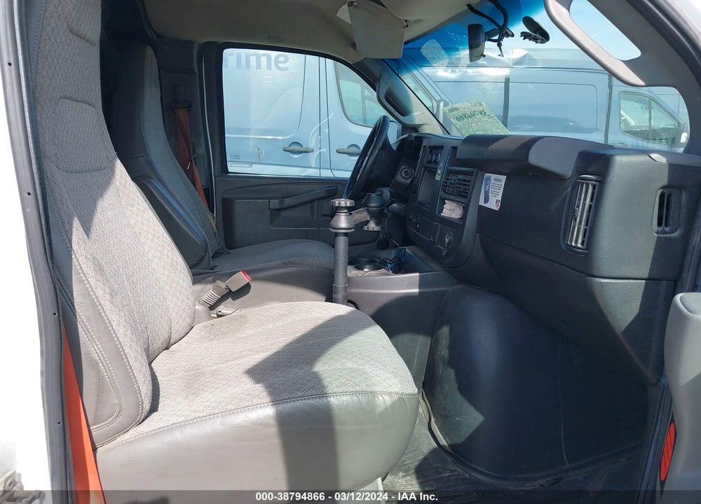2017 CHEVROLET EXPRESS 2500 WORK VAN VIN: 1GCWGAF16H1203203
