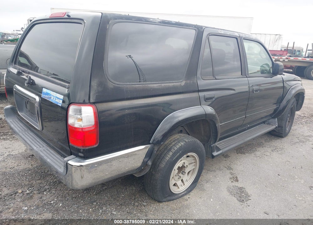 2002 TOYOTA 4RUNNER SR5 VIN: JT3GN86R220224849