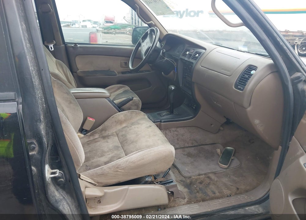 2002 TOYOTA 4RUNNER SR5 VIN: JT3GN86R220224849