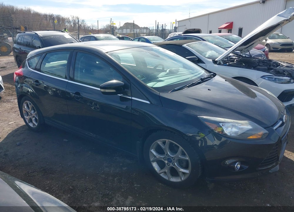2012 FORD FOCUS TITANIUM VIN: 1FAHP3N26CL127029