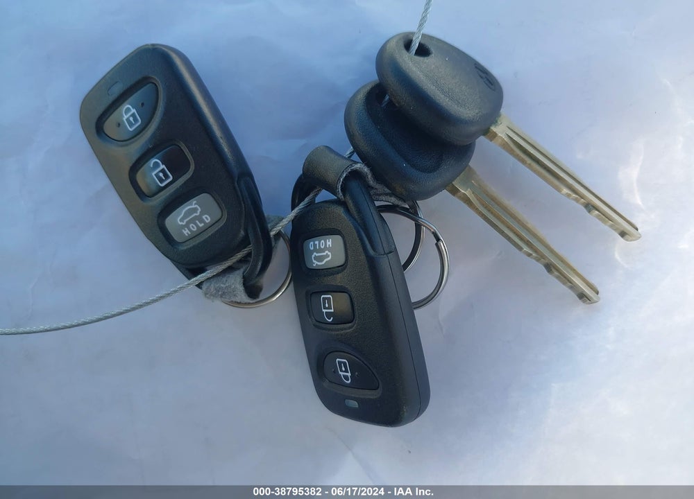 2017 HYUNDAI ELANTRA SE VIN: 5NPD84LF0HH024332