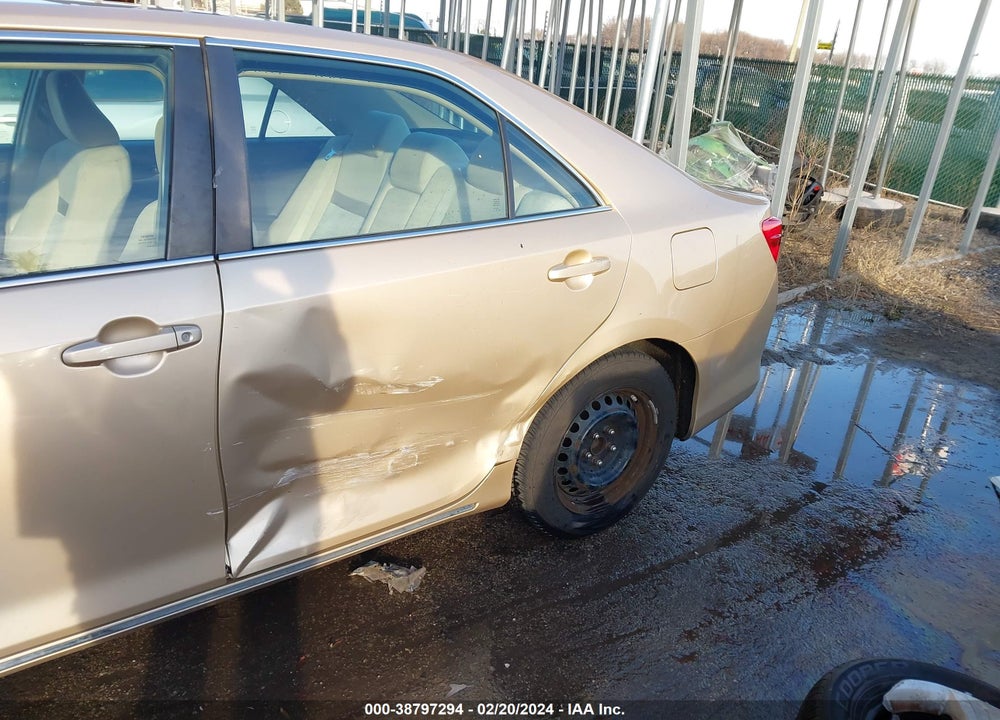 2012 TOYOTA CAMRY LE VIN: 4T1BF1FK4CU035185