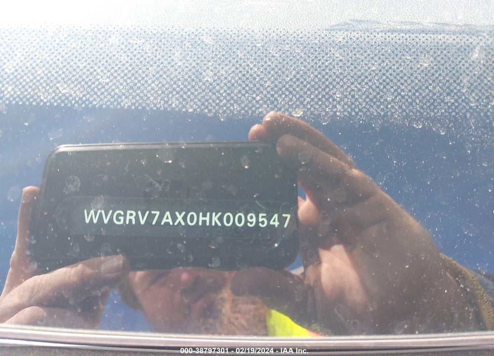 2017 VOLKSWAGEN TIGUAN 2.0T WOLFSBURG EDITION VIN: WVGRV7AX0HK009547