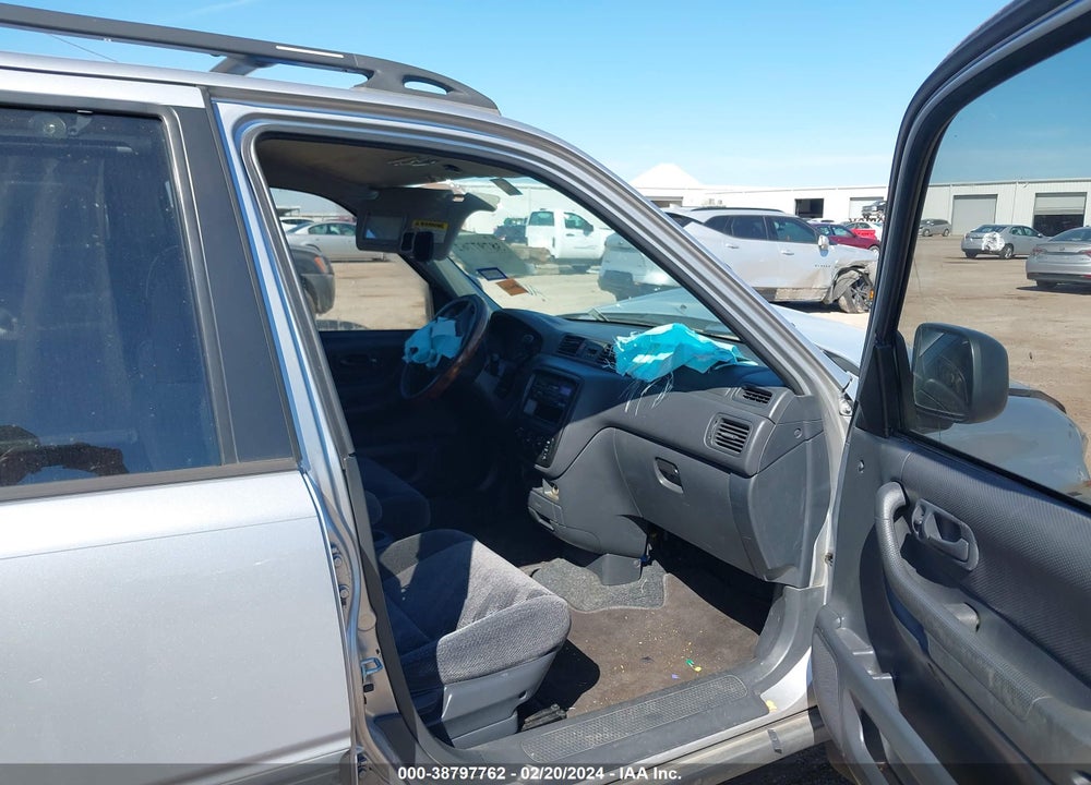 2001 HONDA CR-V LX VIN: JHLRD28441C000844