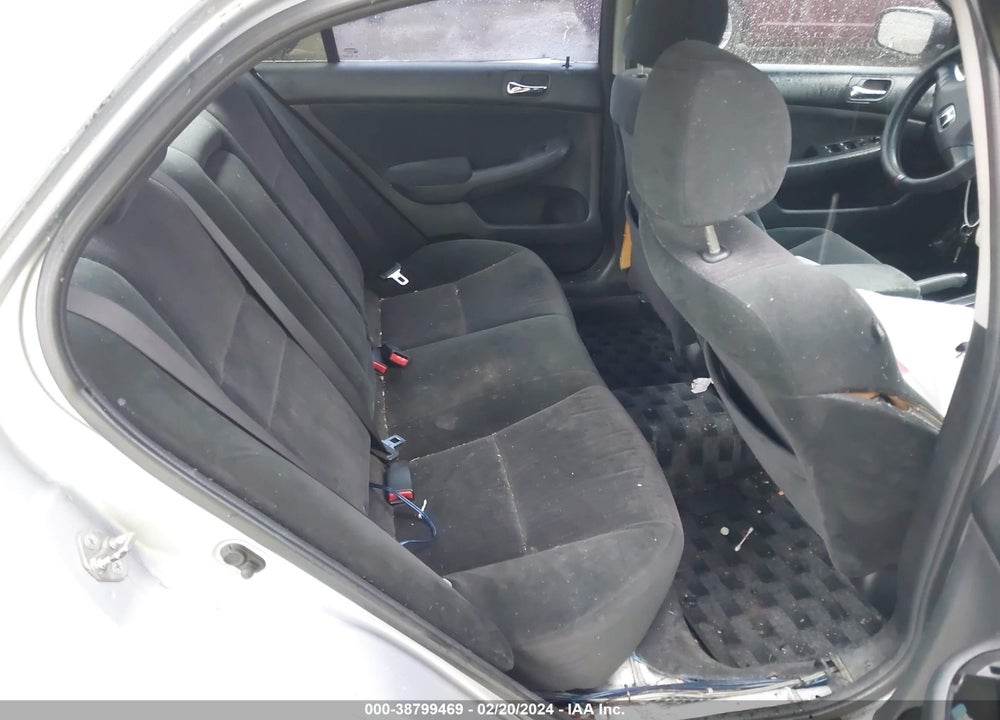2005 HONDA ACCORD 2.4 LX VIN: 1HGCM56435A104512