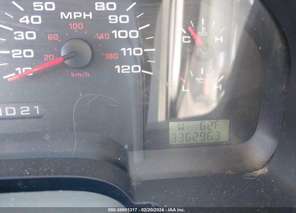 2004 FORD F-150 XLT VIN: 1FTRW14W84KB83104