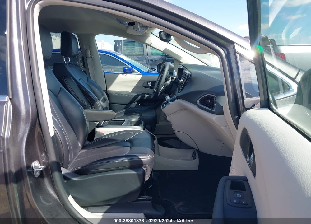 2023 CHRYSLER PACIFICA TOURING L VIN: 2C4RC1BGXPR549347