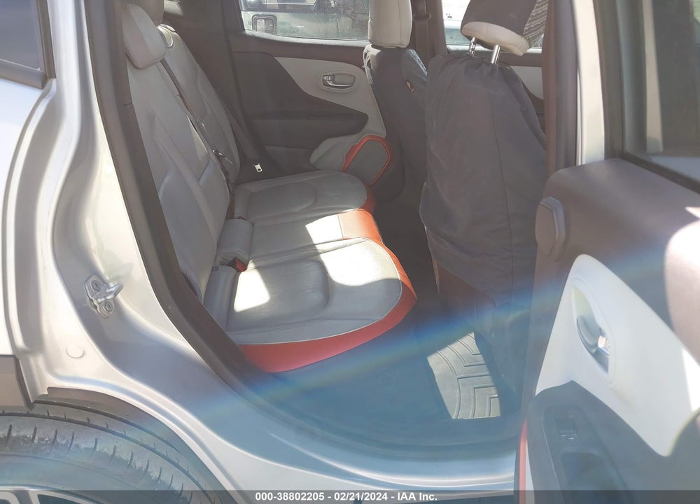 2015 JEEP RENEGADE LIMITED VIN: ZACCJBDT0FPB70311