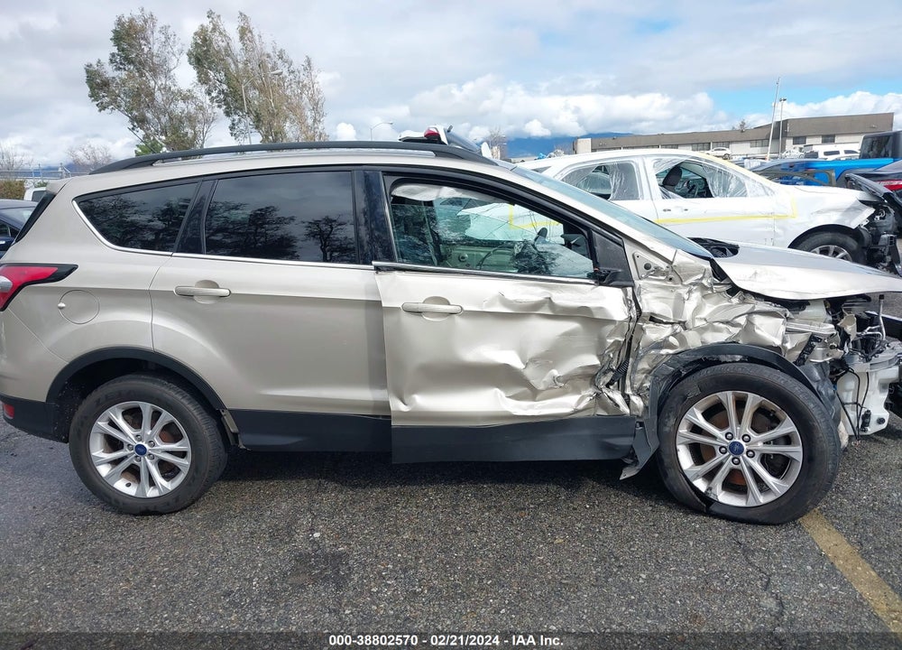 2018 FORD ESCAPE SE VIN: 1FMCU9GD0JUB66863