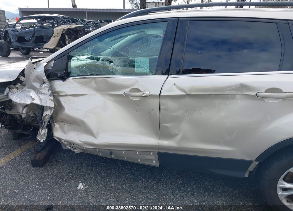 2018 FORD ESCAPE SE VIN: 1FMCU9GD0JUB66863